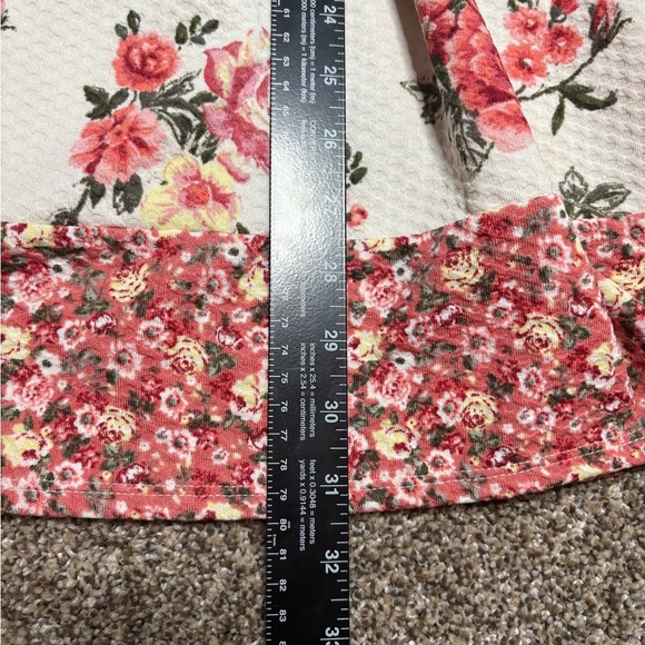 Rewind Floral Juniors Dress in Pink and White - Picture 2 of 9